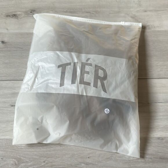 TIER‎ TAUPE HOODIE XS HOODIE NEW IN PACKAGING - Picture 4 of 7